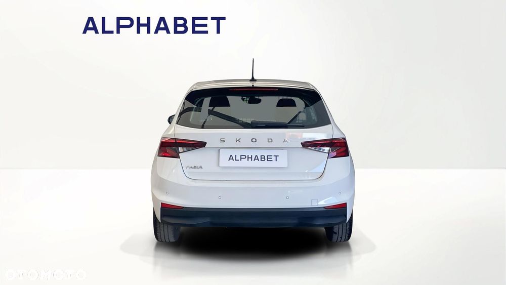 Skoda Fabia 1.0 Essence - 4