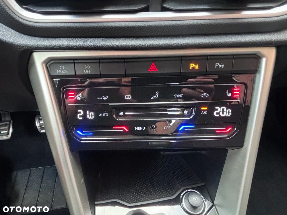 Volkswagen T-Roc - 9