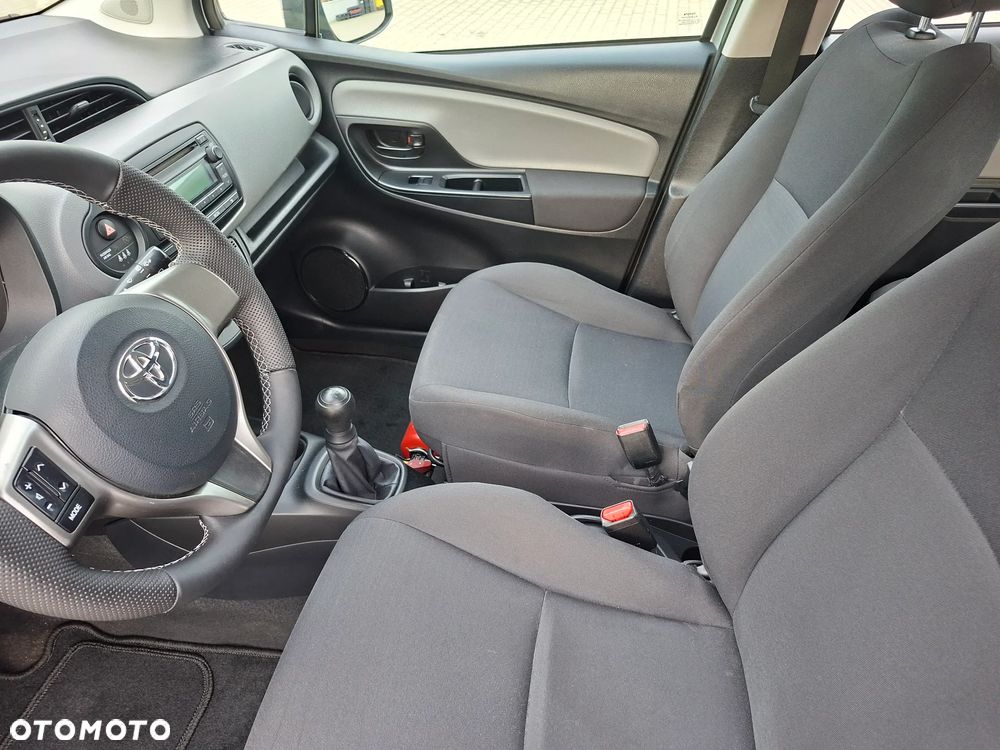 Toyota Yaris - 13