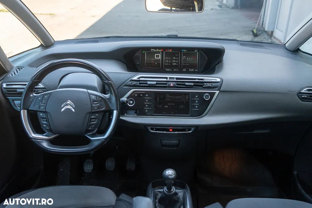 Citroën C4 Picasso 1.6 e-HDI Intensive - 8