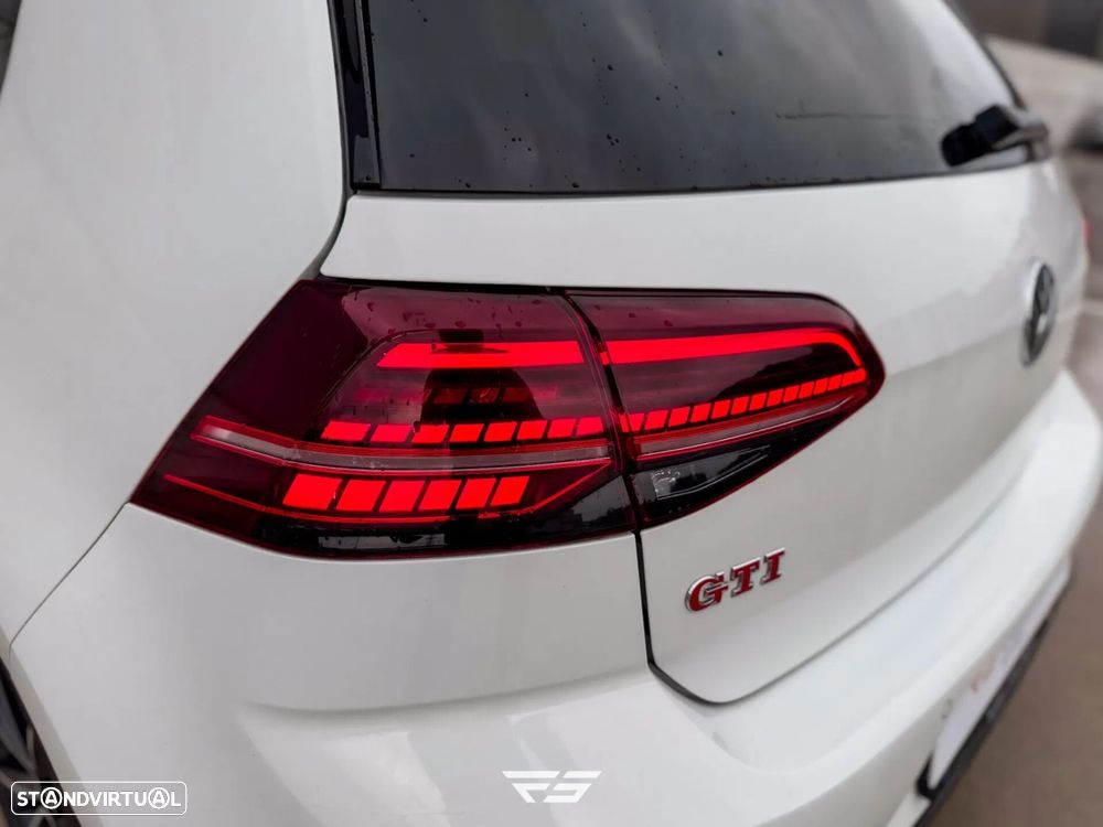 VW Golf 2.0 TSI GTi TCR DSG - 14