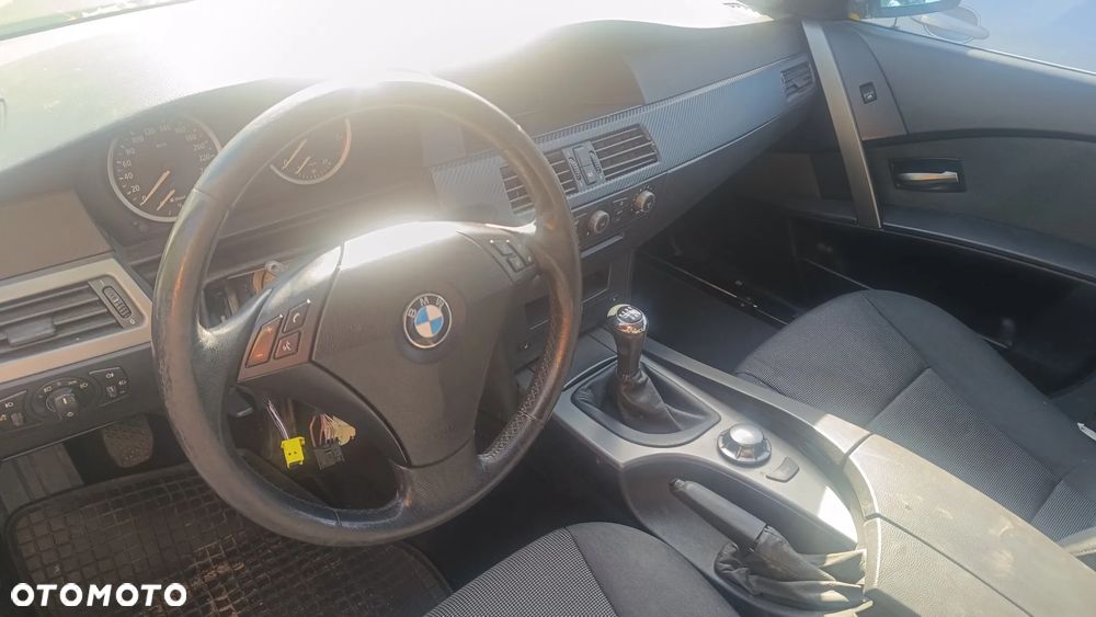 BMW Seria 5 525d - 10