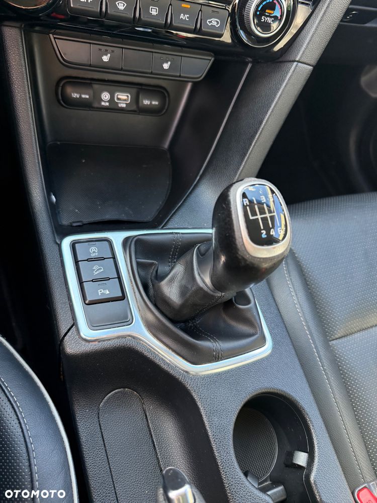 Kia Sportage 1.7 CRDI Business Line L 2WD - 11