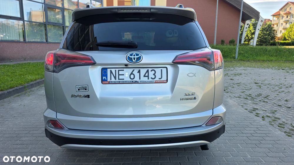 Toyota RAV4 - 11