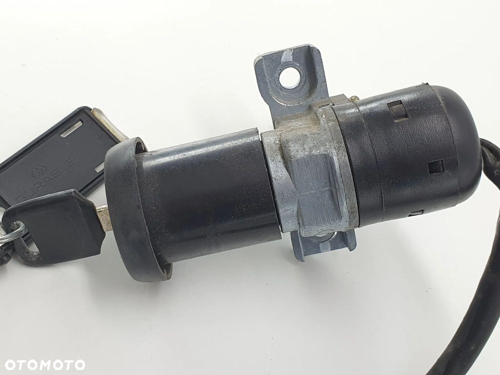 Stacyjka Kluczyk Zamek  Skuter Govecs Go - 5