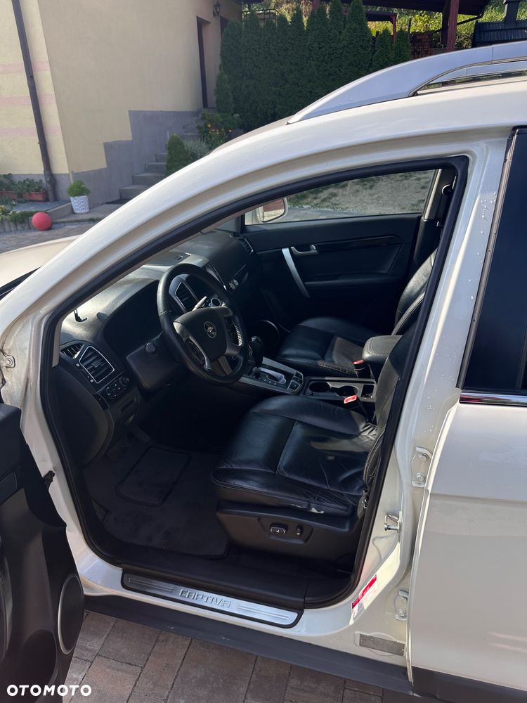 Chevrolet Captiva 2.2 D LTZ - 26