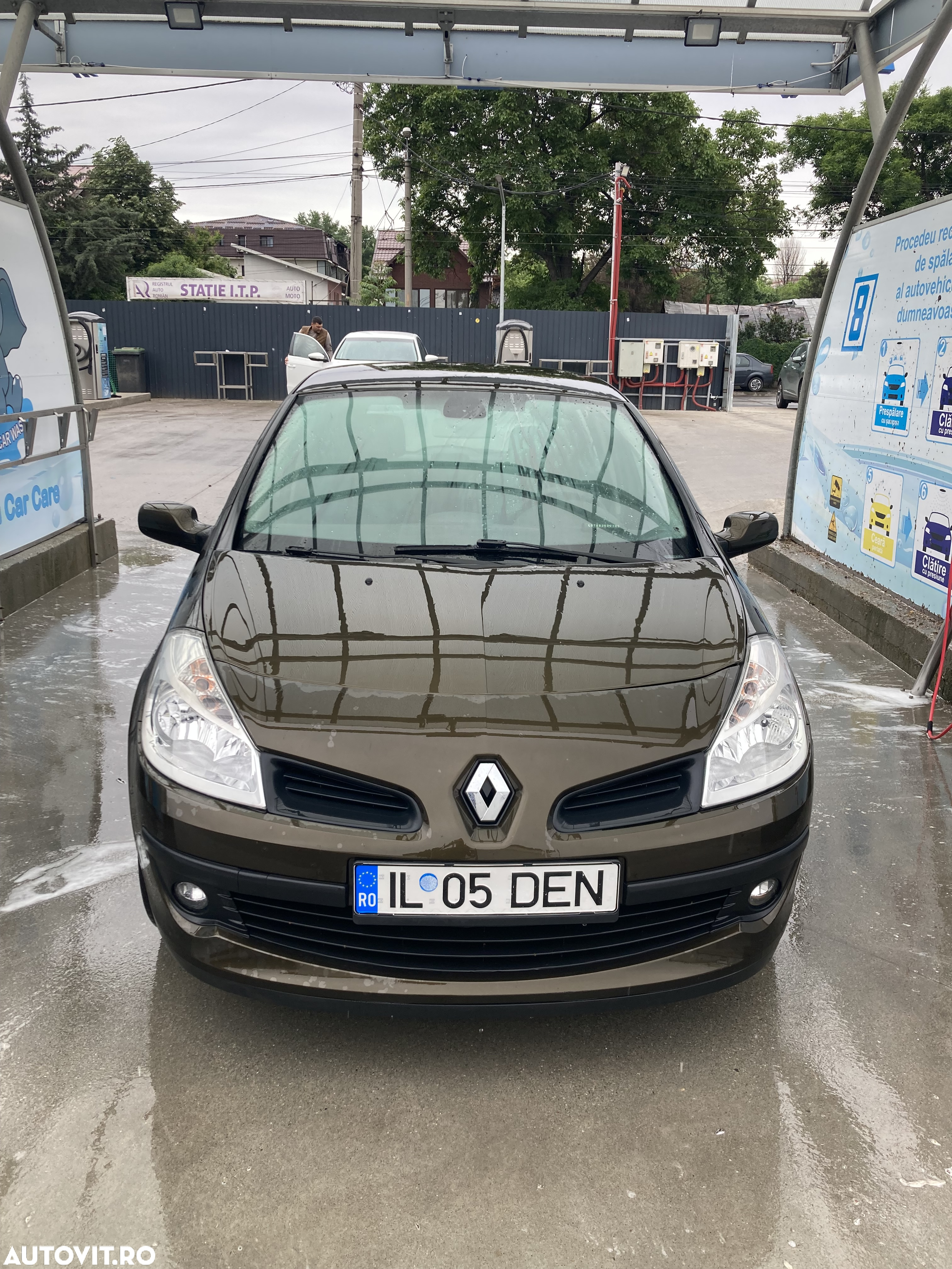 Renault Clio III 1.6 16V Dynamique - 5
