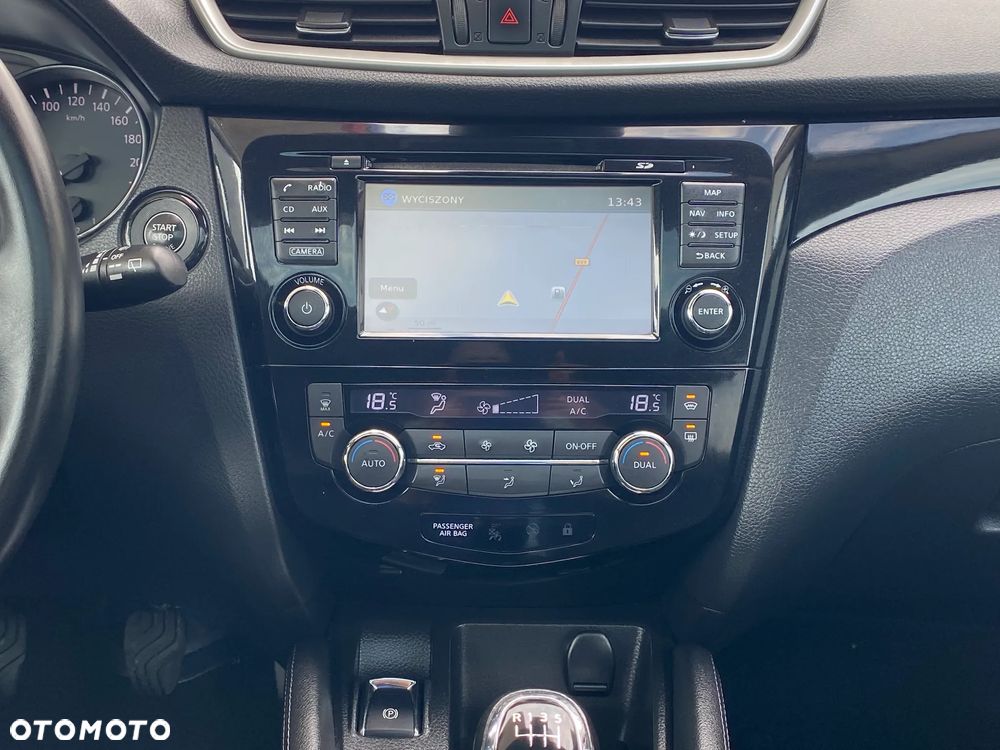 Nissan Qashqai 1.2 DIG-T N-Vision EU6 - 31