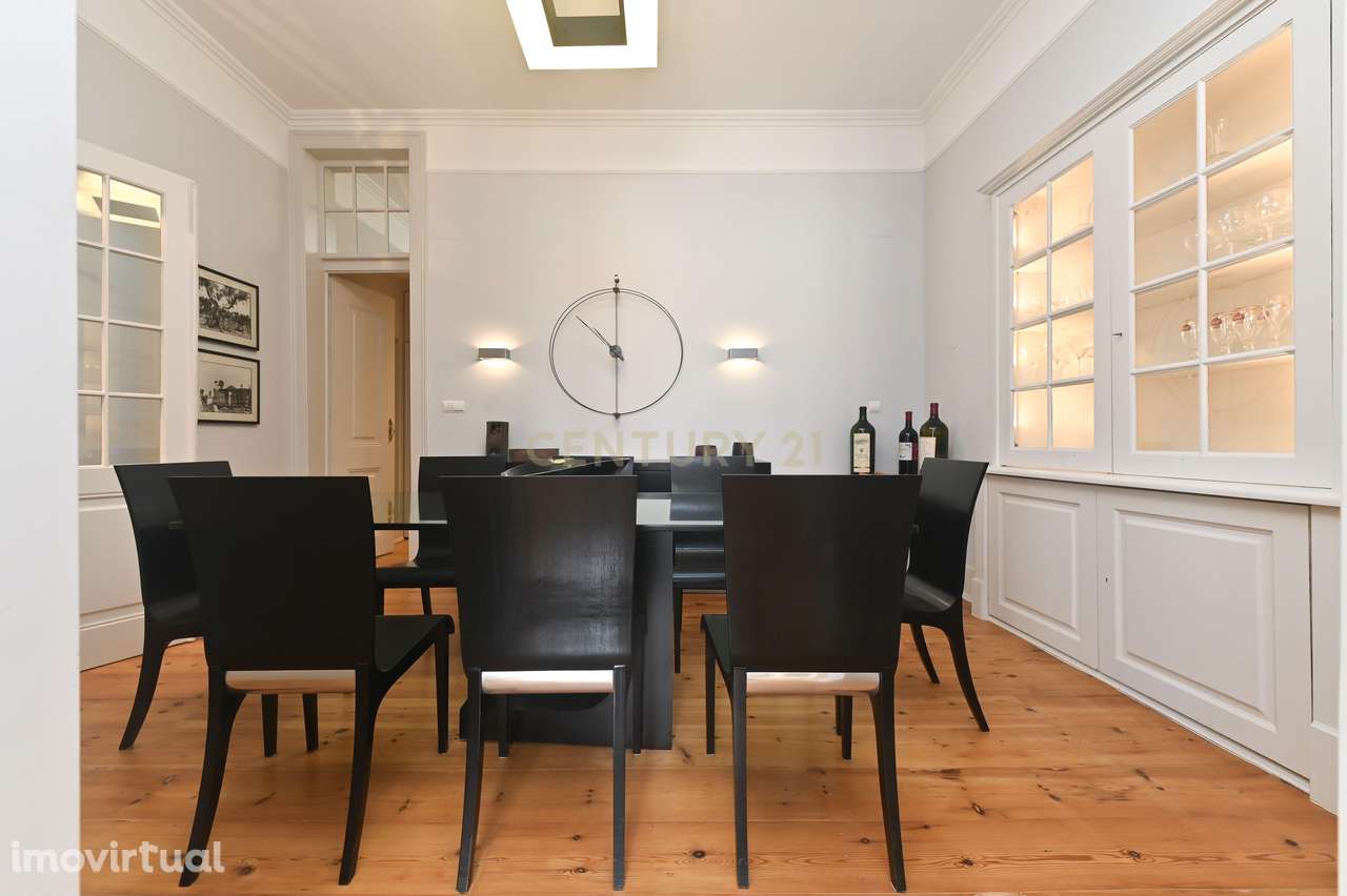 Exclusivo apartamento T4 com estacionamento privado na Baixa, junto ao - Grande imagem: 5/32