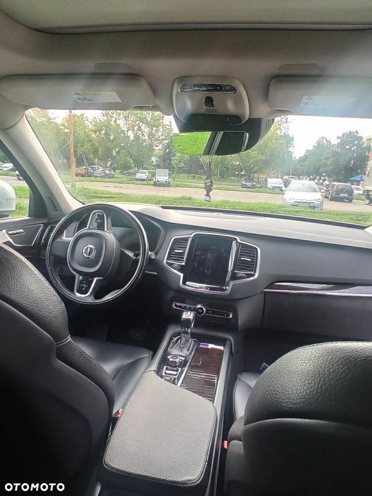 Volvo XC 90 T6 AWD Momentum 7os - 29