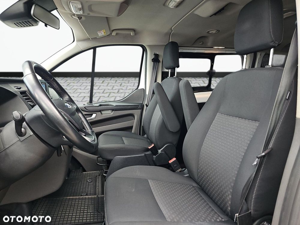 Ford Transit Custom - 13