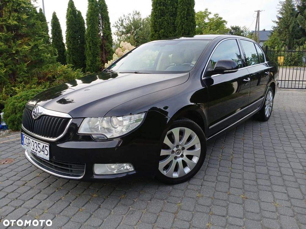 Skoda Superb 2.0 TDI Exclusive - 2