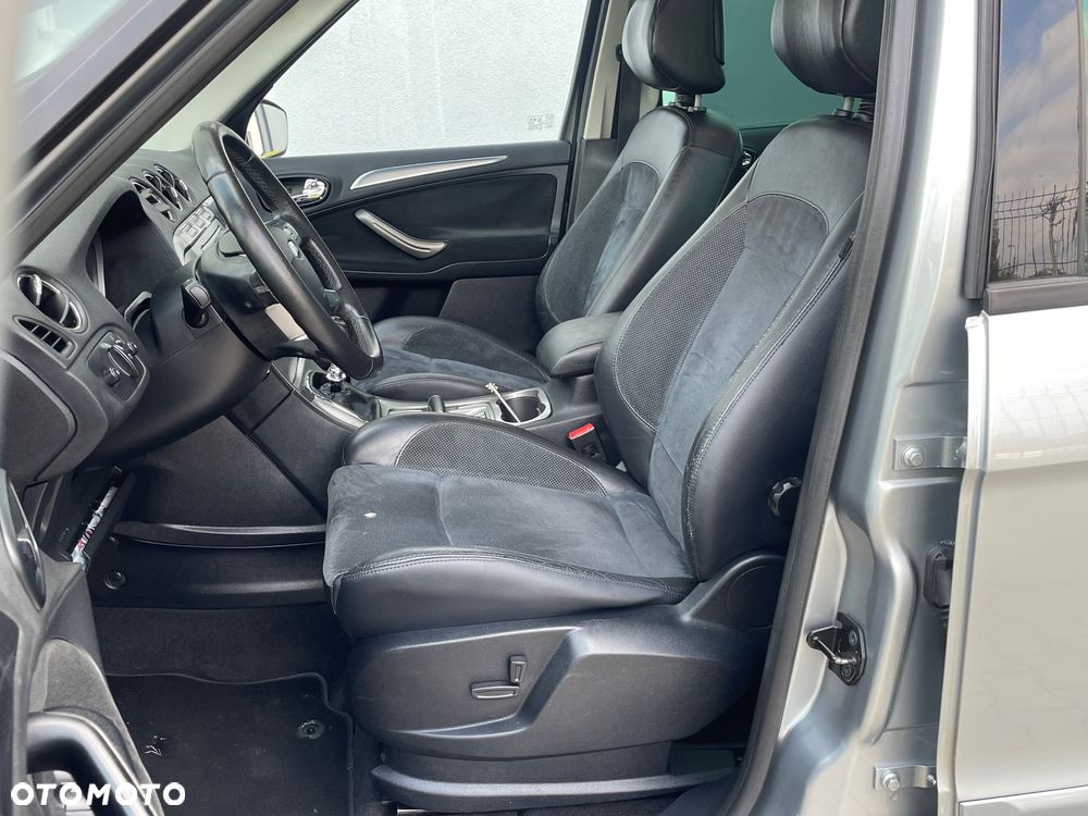 Ford S-Max - 18
