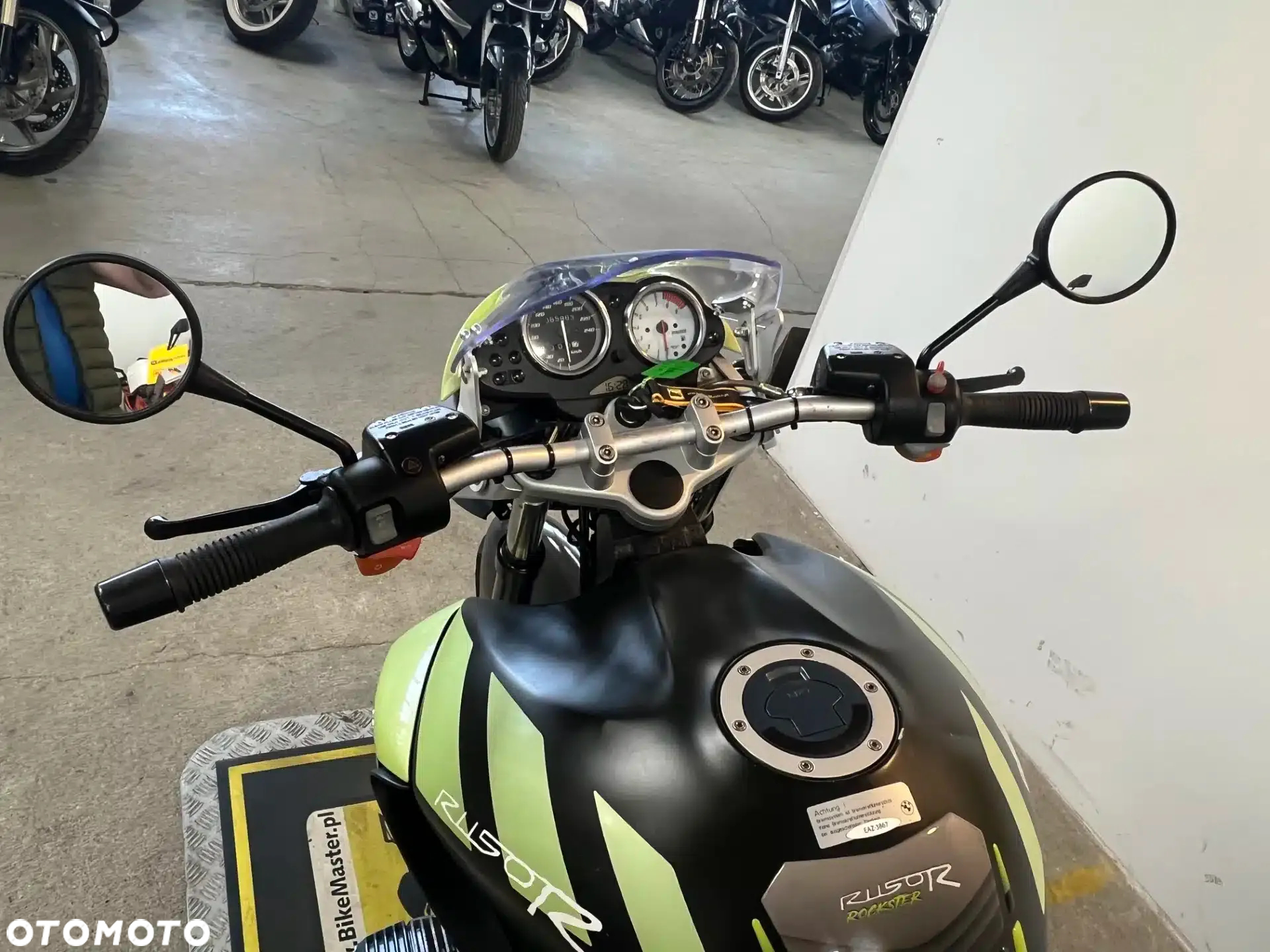 BMW R - 22