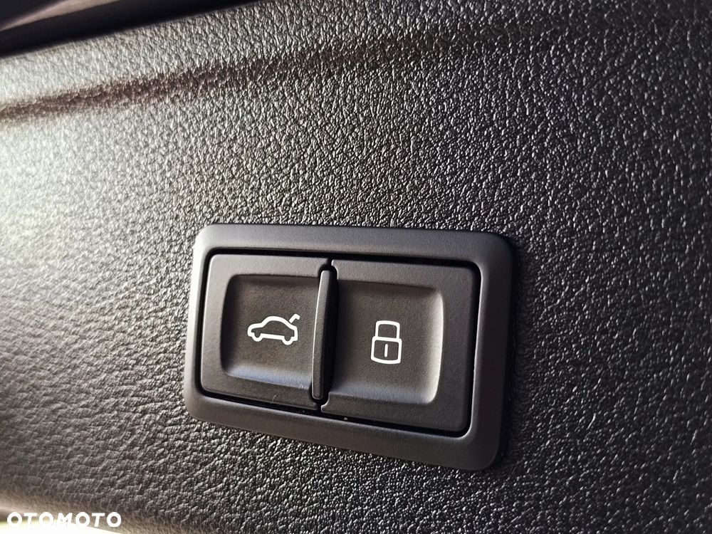 Audi A4 Avant 2.0 TDI S tronic sport - 30