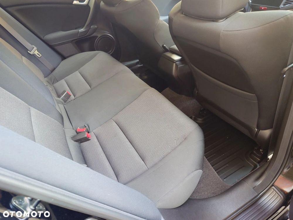 Honda Accord 2.0 Lifestyle - 28