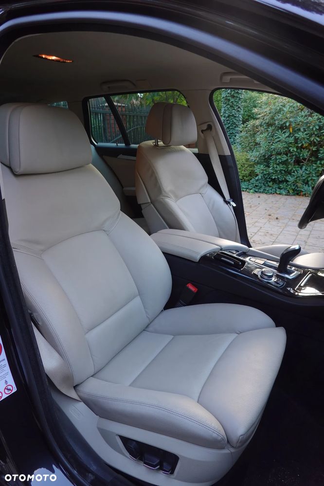 BMW Seria 5 530d xDrive - 17