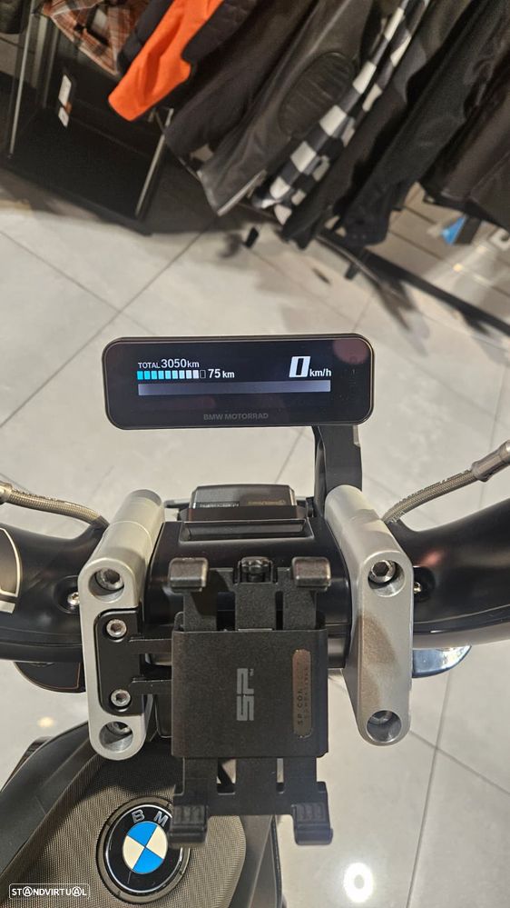 BMW CE 02 Highline - 11
