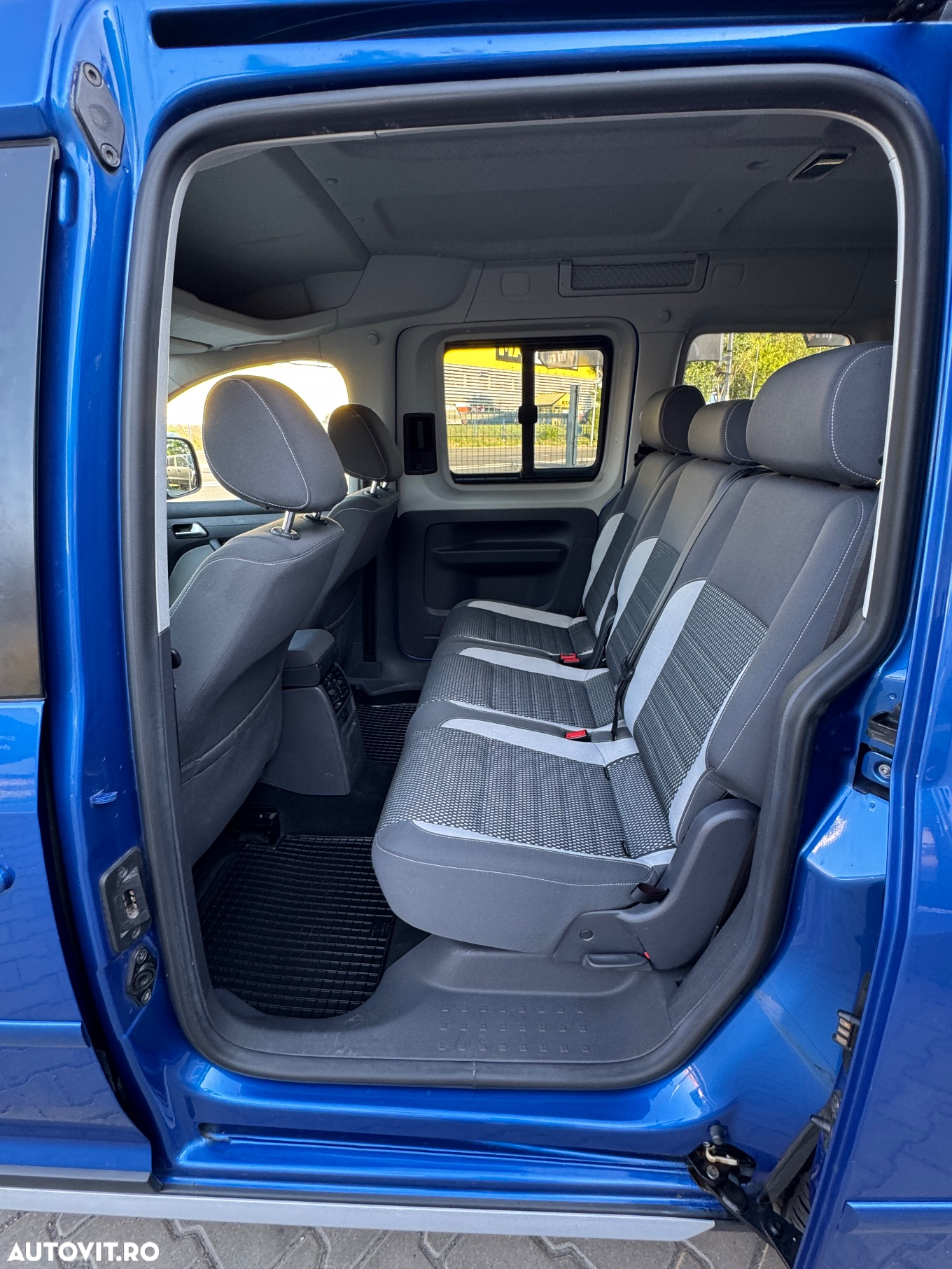 Volkswagen Caddy 2.0 TDI 4Motion Trendline - 23