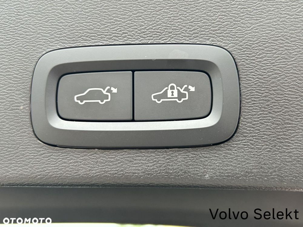 Volvo XC 40 - 23