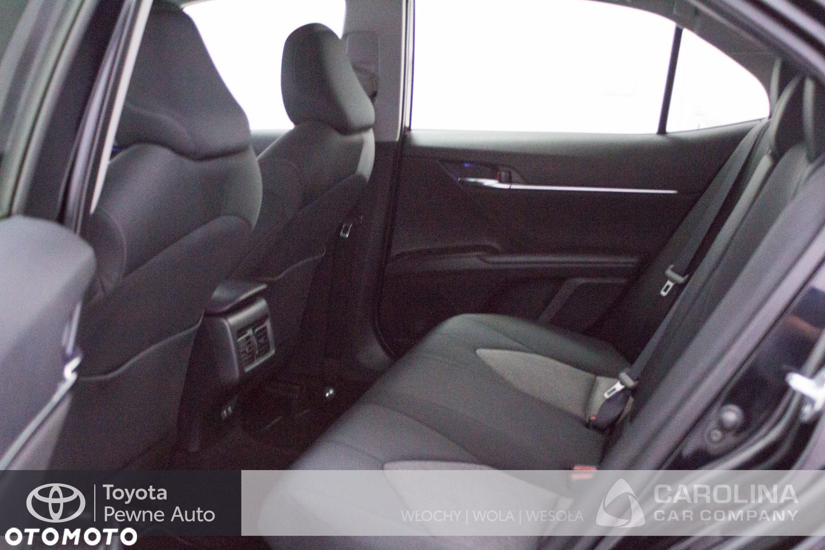 Toyota Camry - 11