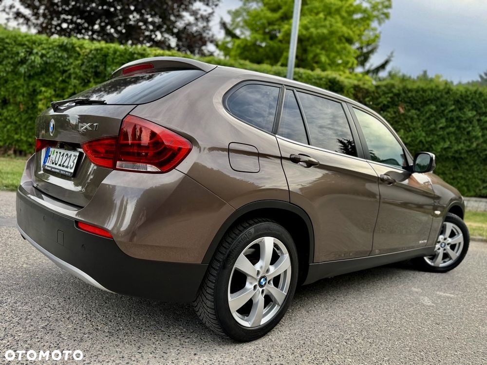 BMW X1 sDrive18i Sport Line - 4