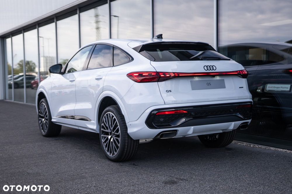 Audi Q5 Sportback - 4
