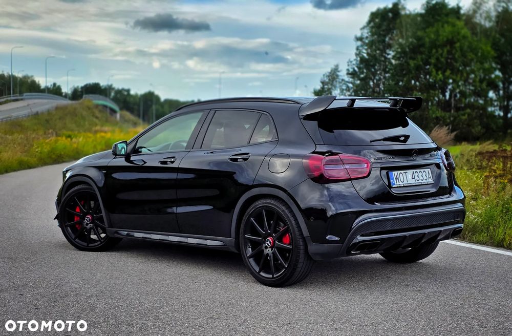 Mercedes-Benz GLA 45 AMG 4-Matic - 13