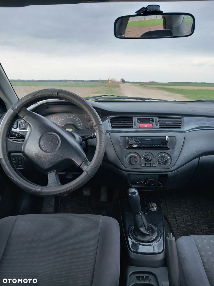 Mitsubishi Lancer 1.6 Comfort - 18