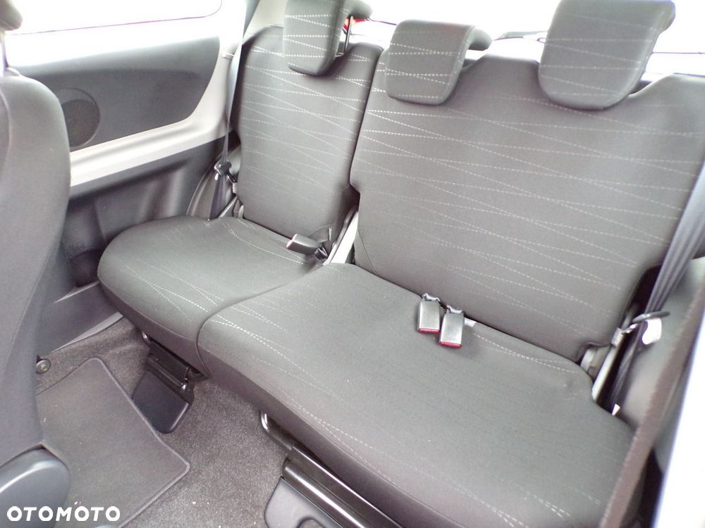 Toyota Yaris - 27
