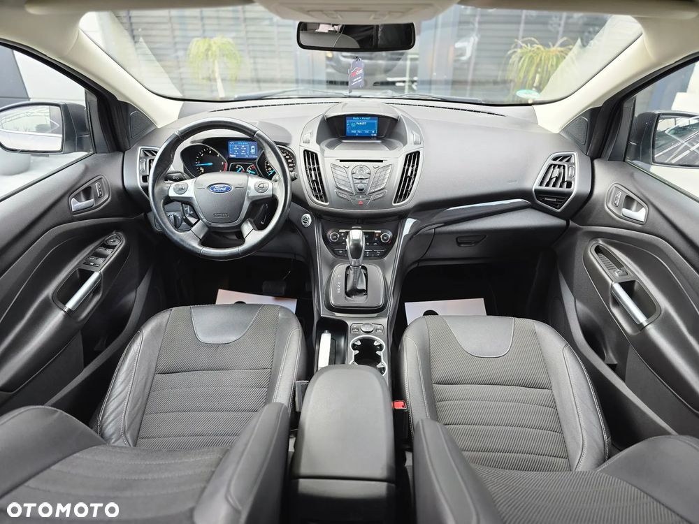 Ford Kuga 2.0 TDCi 4x4 Titanium - 24