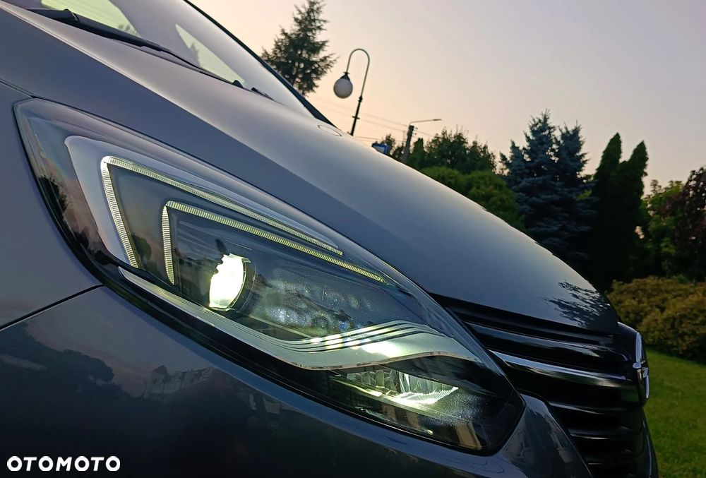 Opel Zafira Tourer 2.0 CDTI Automatik Business Innovation - 40