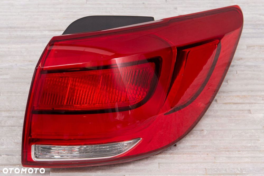 kia sportage iii sl 14-15 po lift karoseryjna lampa tylna prawa 924013 - 5