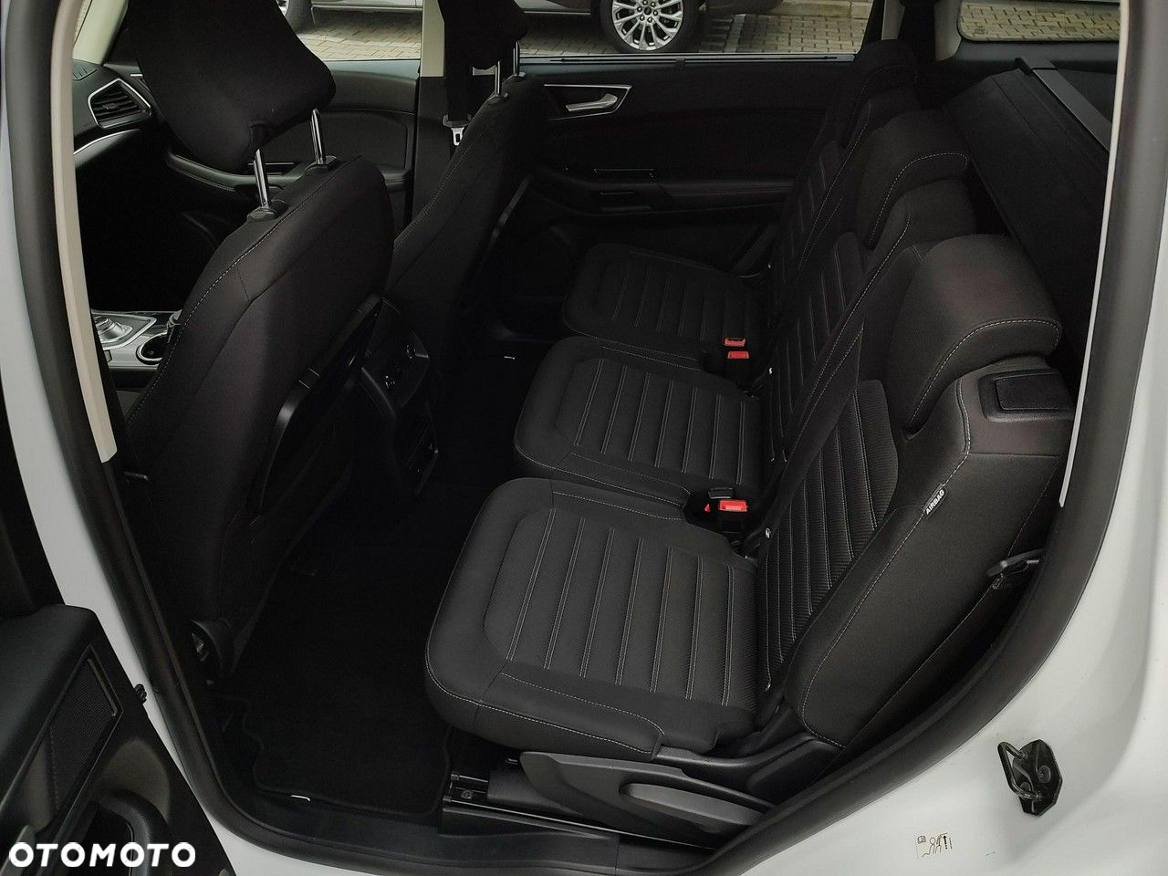 Ford Galaxy - 19