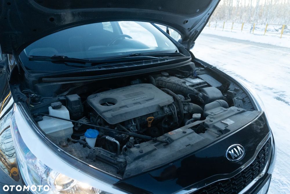 Kia Ceed 1.6 CRDi 136 ISG Spirit - 14