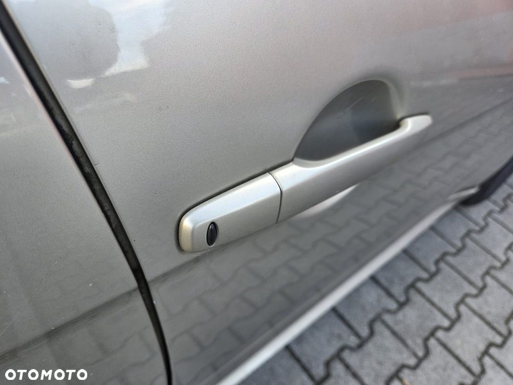 Mitsubishi Lancer 1.8 Invite - 23