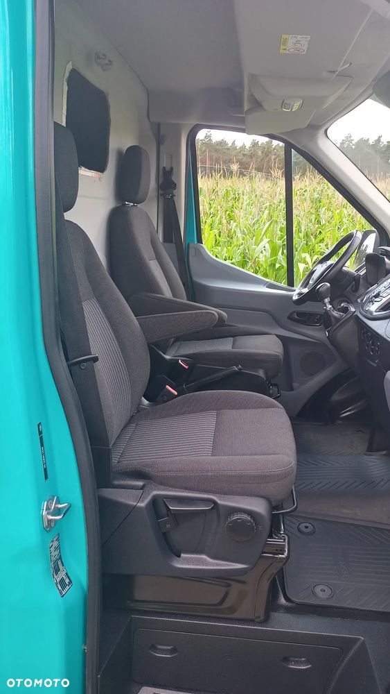 Ford TRANSIT - 13