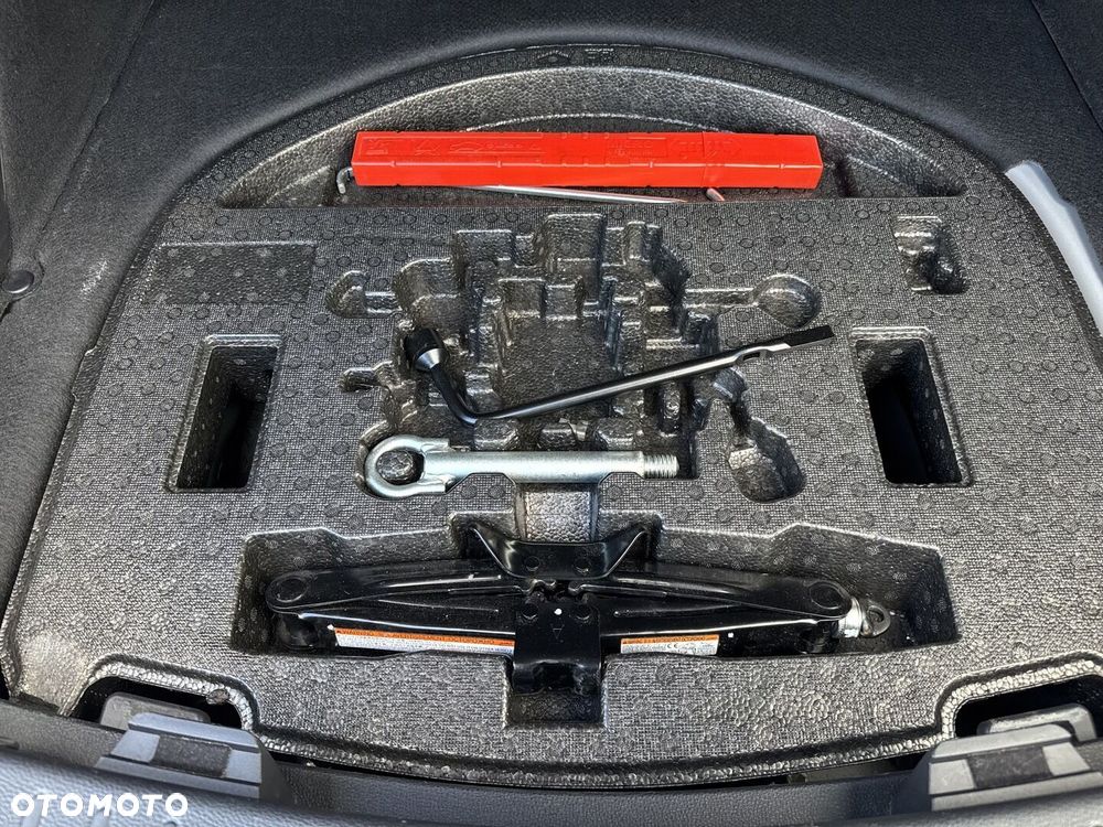 Toyota Corolla 1.8 Hybrid Style - 26