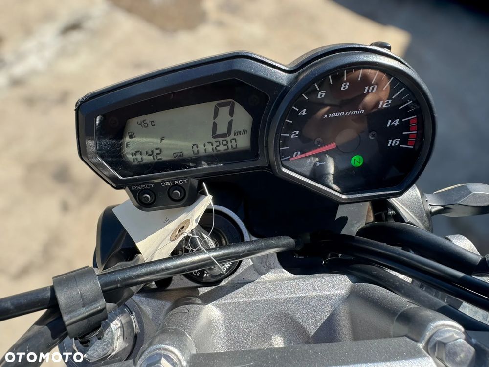 Yamaha FZ6 - 22