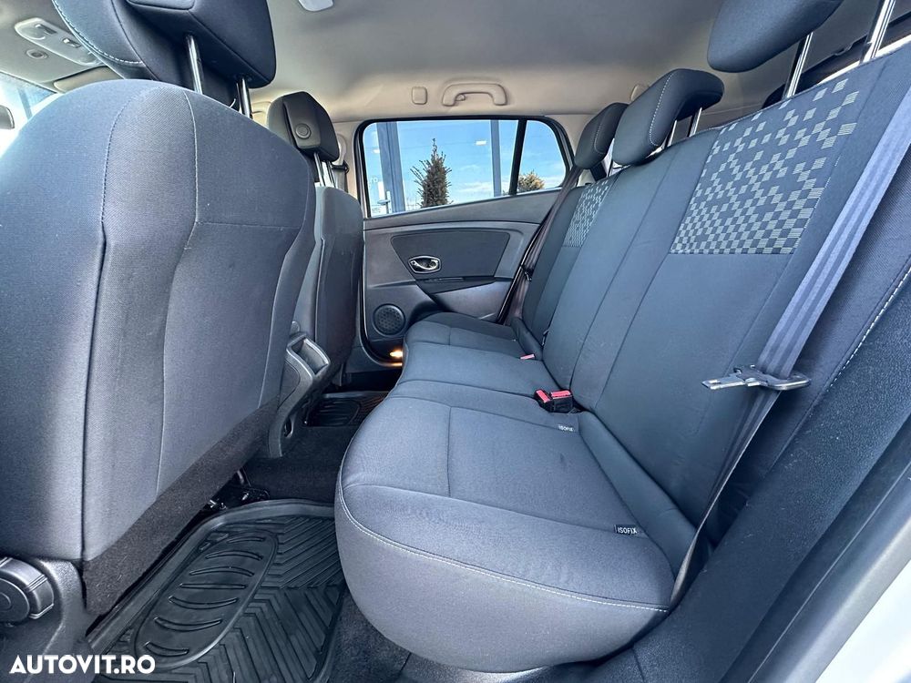 Renault Megane III 1.5 dCi Color Edition - 10