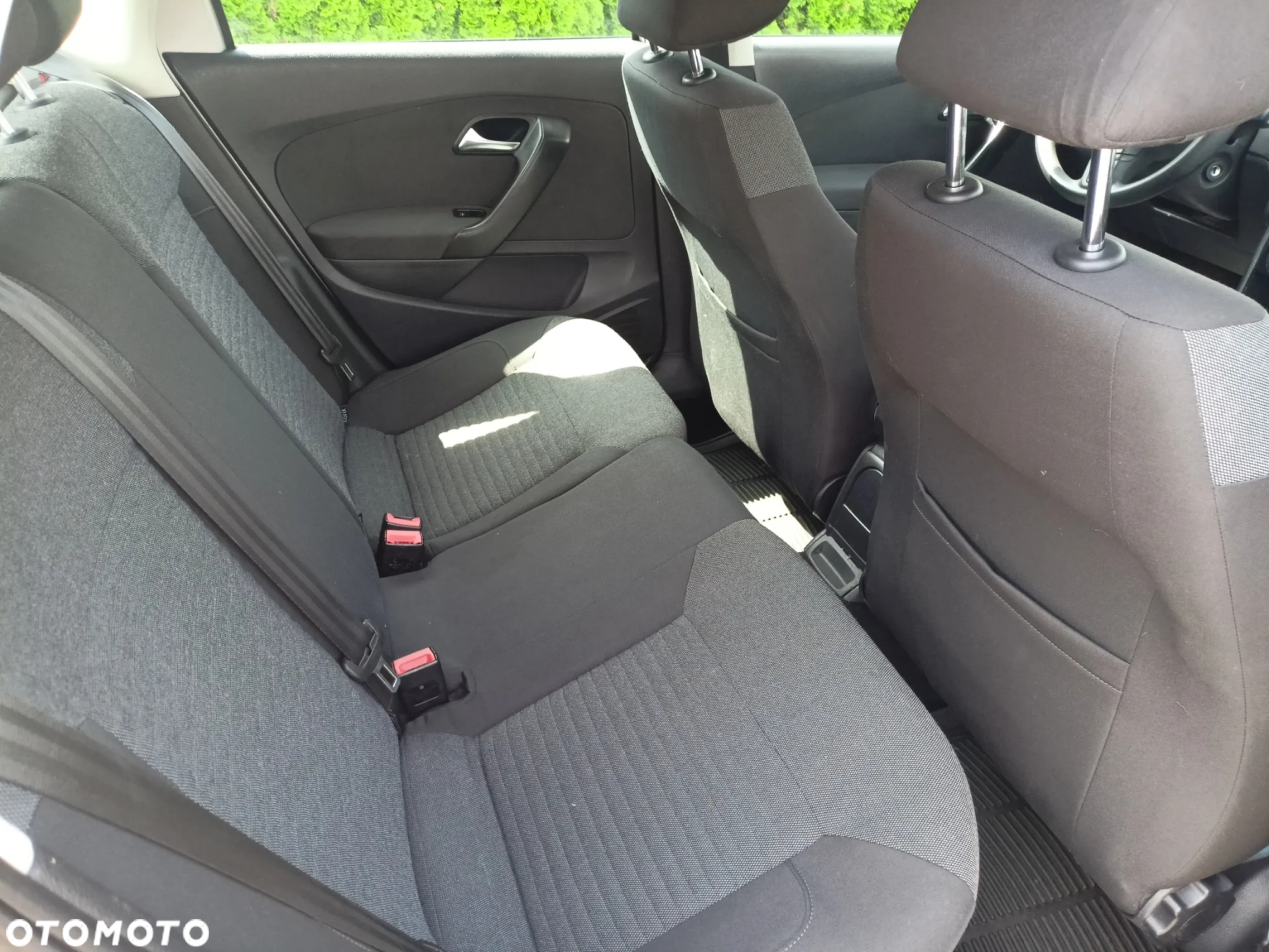 Volkswagen Polo 1.4 16V Comfortline - 11