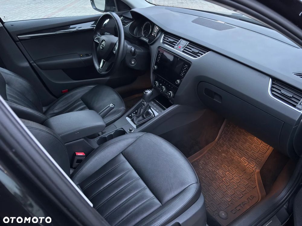 Skoda Octavia 2.0 TDI 4x4 Style DSG - 28