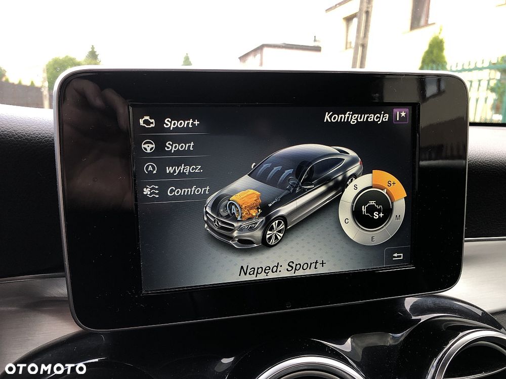Mercedes-Benz Klasa C 250 7G-TRONIC AMG Line - 19