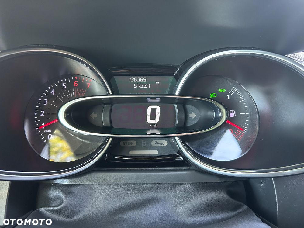 Renault Clio - 15