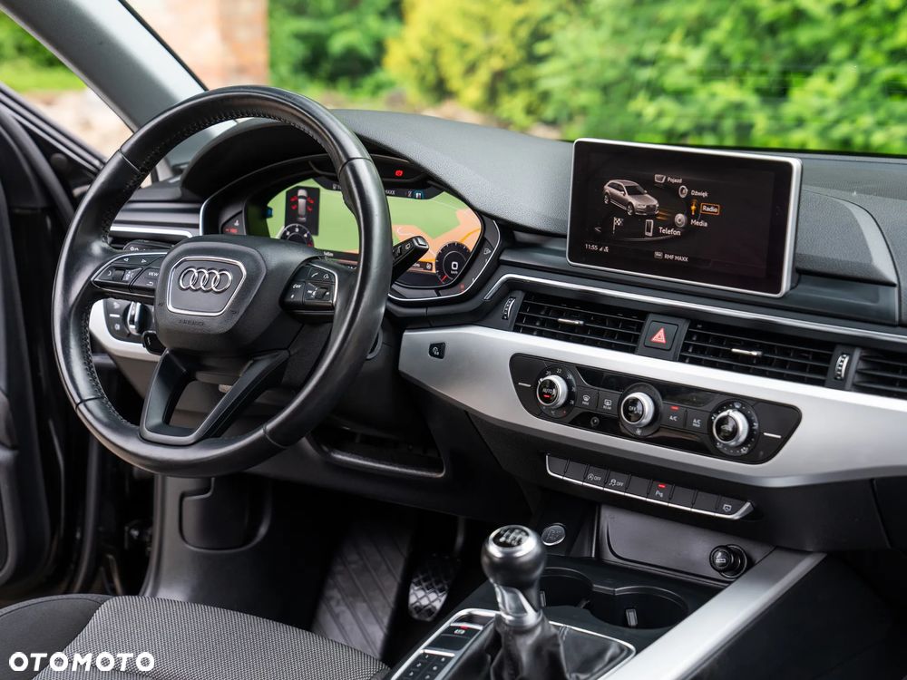 Audi A4 Avant 2.0 TDI Design - 27