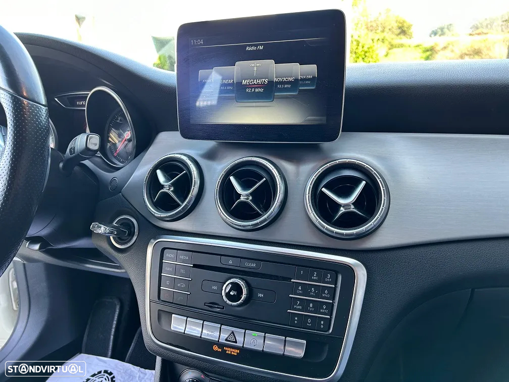 Mercedes-Benz CLA 220 Shooting Brake (CDI) d 7G-DCT AMG Line - 23