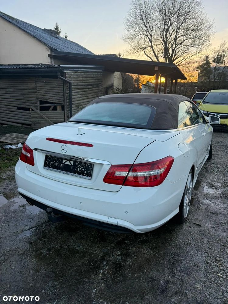 Mercedes-Benz Klasa E 250 Cabrio 7G-TRONIC Sport Edition - 25