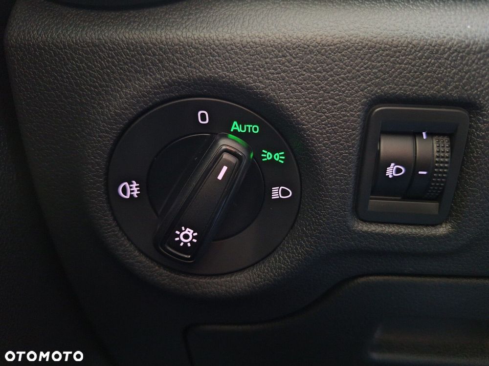 Skoda Fabia 1.0 TSI Ambition - 38