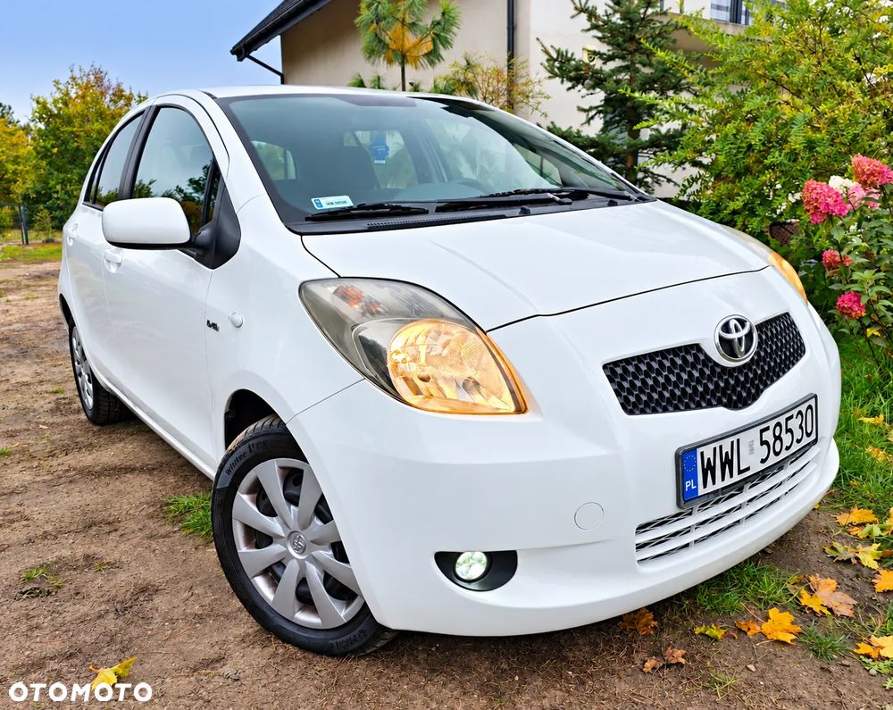 Toyota Yaris 2006 photo 3