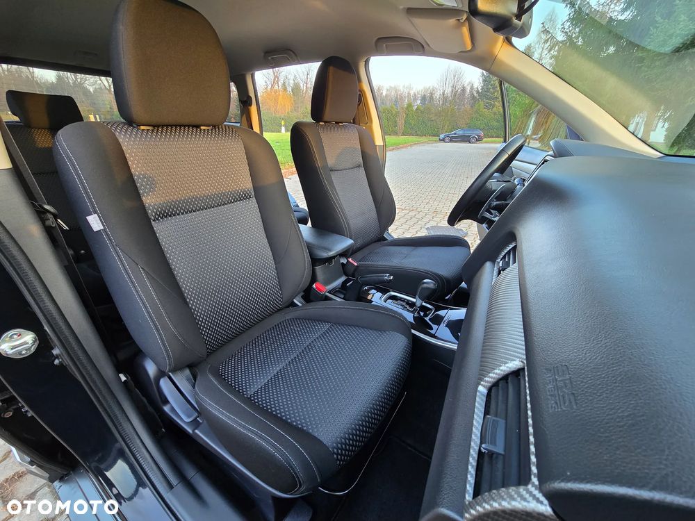 Mitsubishi Outlander 2.0 2WD CVT Edition - 17